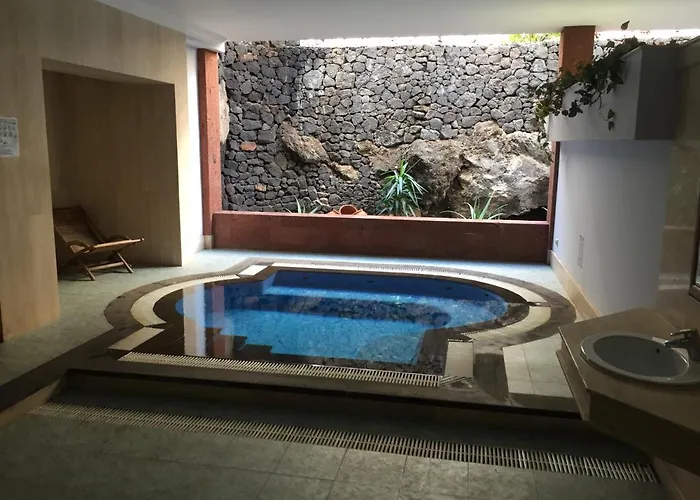 Luxury Ocean Views Apartment *